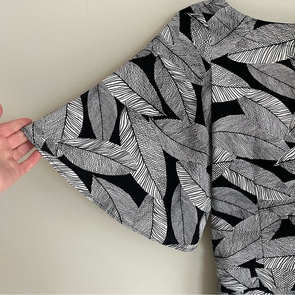 Loft Fern Black White Botanical Print Romper with Pockets - Picture 12 of 14